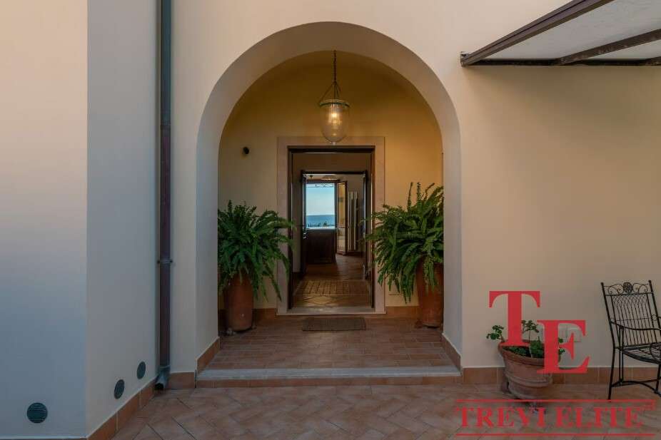 villa na more ryadom s rimom (25)