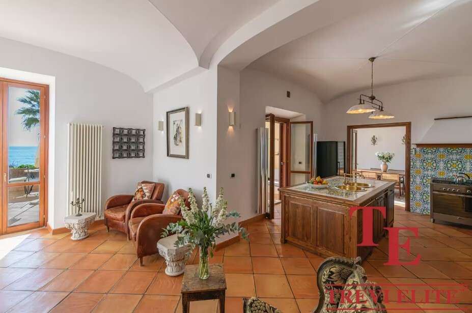 villa na more ryadom s rimom (29)
