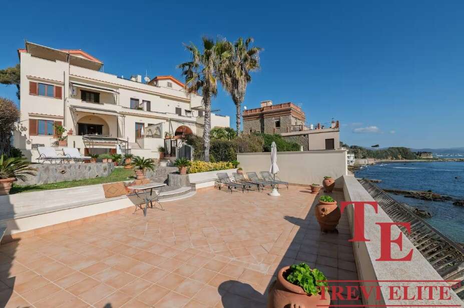 villa na more ryadom s rimom (7)