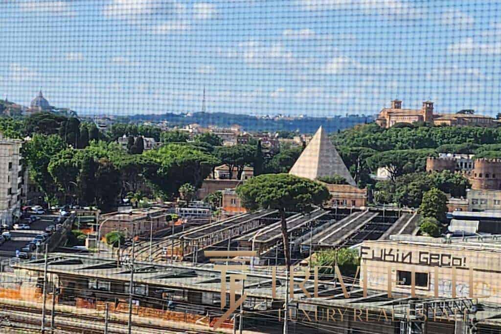 kvartira v tsentre rima ryadom s metro (9)