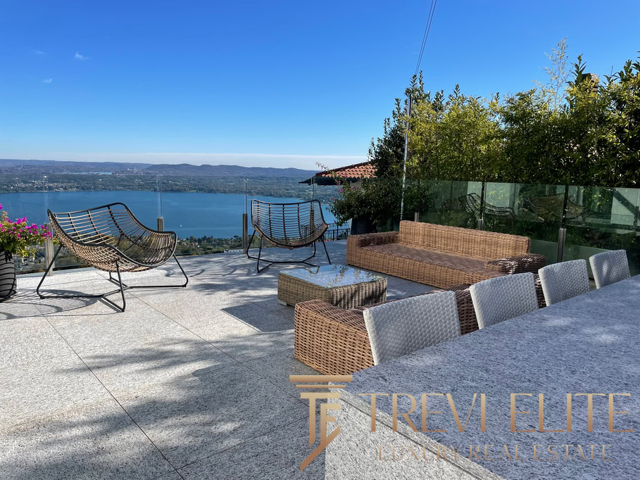 villa na ozere madzhore15