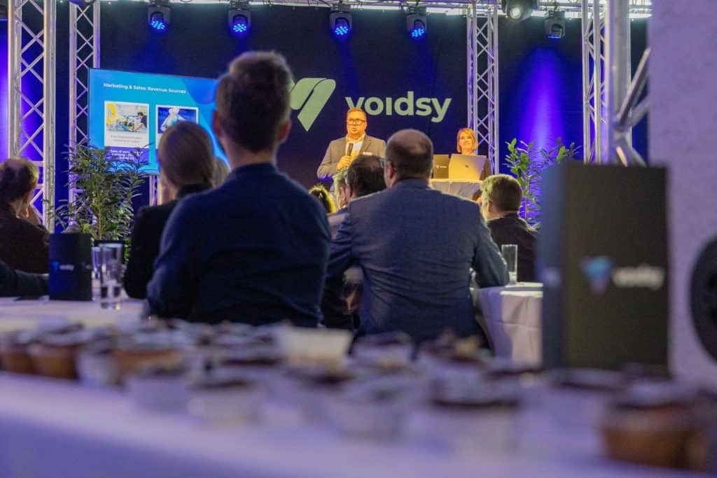 comp 208 voidsy eroeffnung okt25 wels 338a3234 by b plank imbilde at