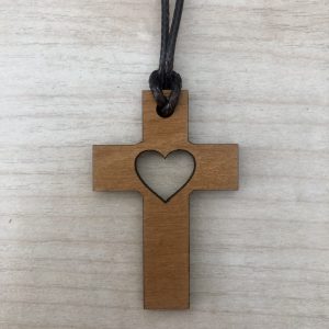 Wisior – Krzyż – serce