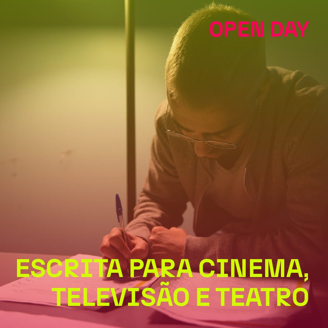 Imagem de uma pessoa escrevendo numa mesa com foco na atividade criativa.