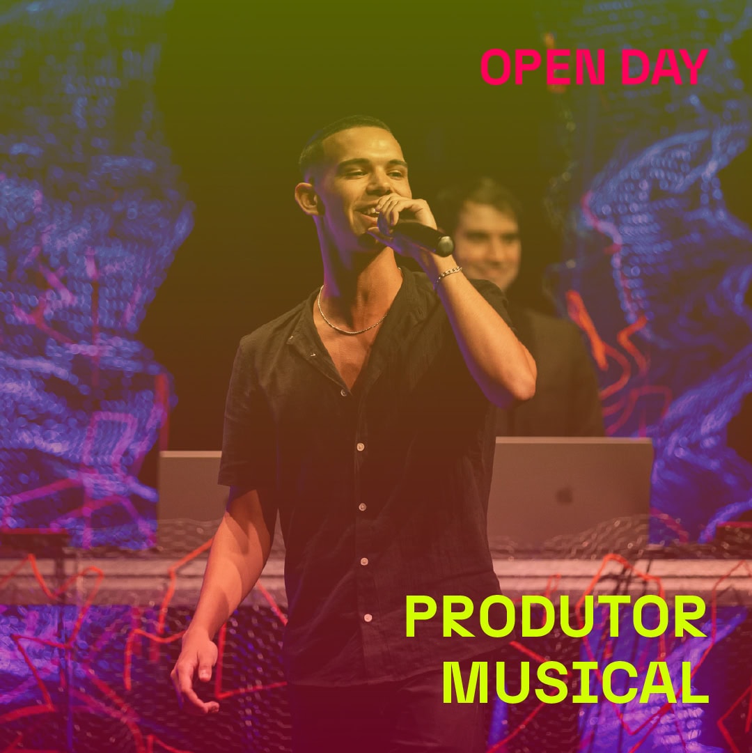 Produtor musical em evento ao vivo.