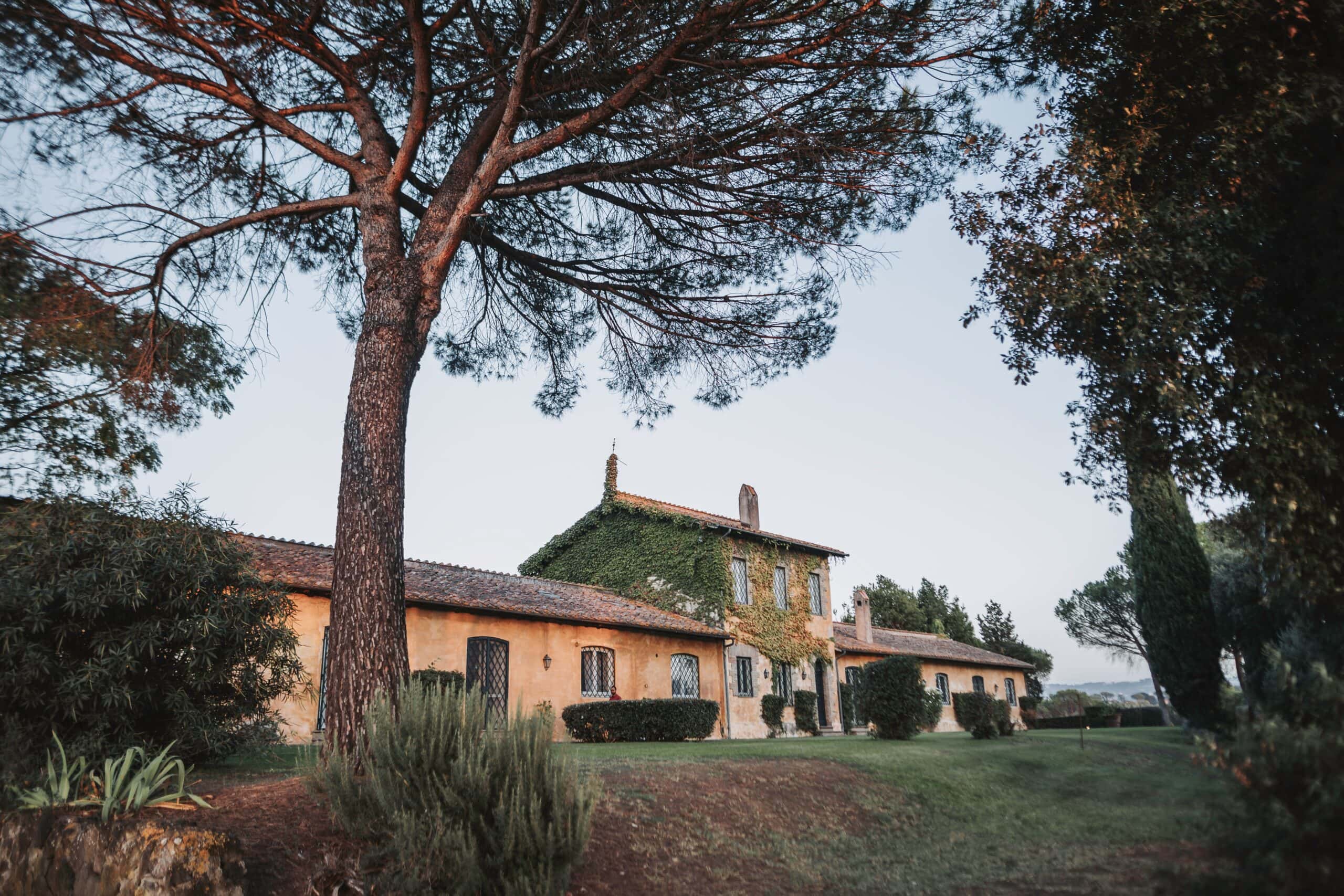Casale del gallo wedding venue, rome italy
