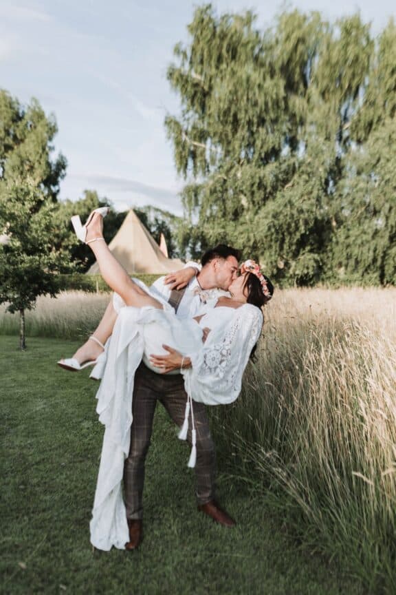 Norfolk wedding videographer contact page – Xiarm Films