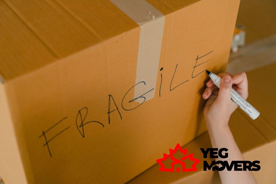 How to Pack Fragile Items for a Move in Edmonton