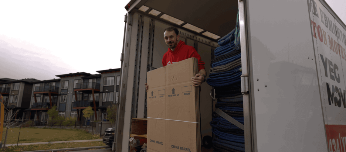 Trusted moving company in Lendrum Place, Edmonton, providing reliable and professional moving servic.