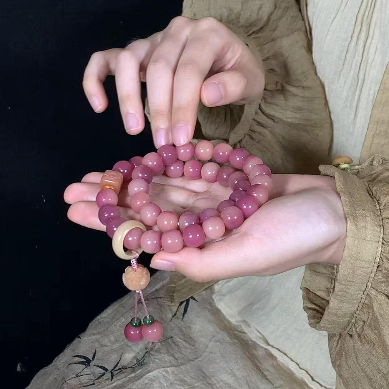烏梅子醬天然菩提雙圈蓮花手串：圖片 4