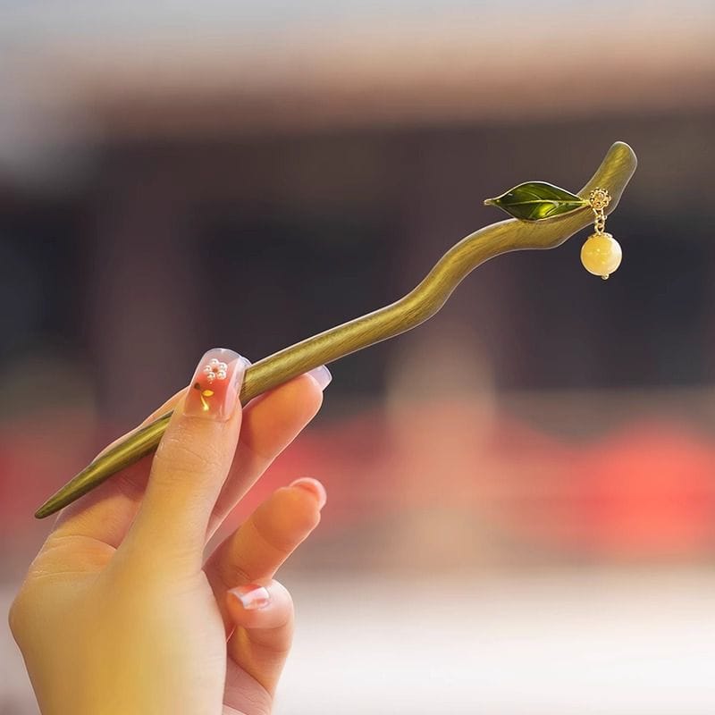 新中式綠檀木樹葉髮簪女高級感步搖盤髮器：圖片 3