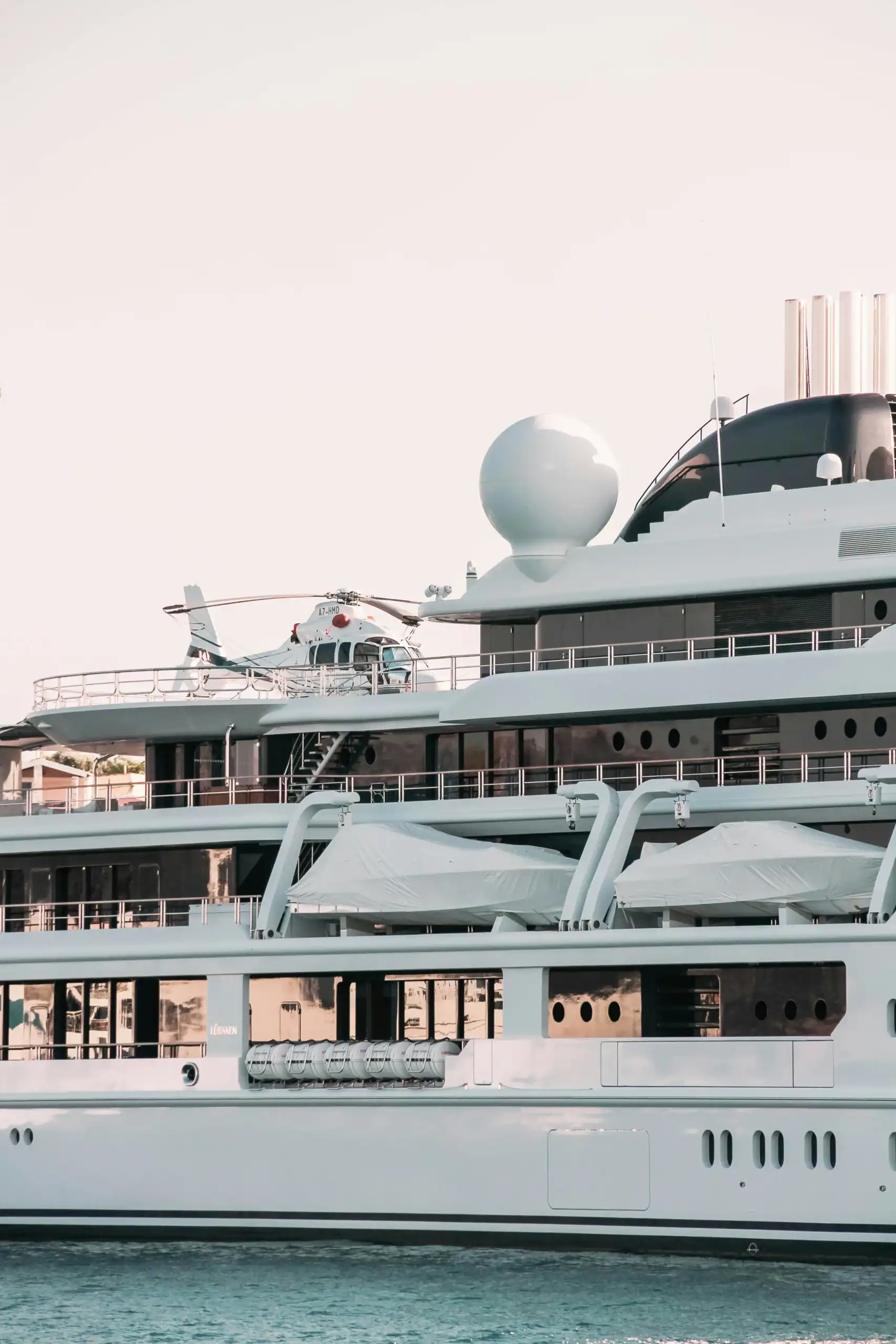Online Superyacht course in Superyacht Broker sale and purchase - training in yacht sales, client negotiation, and brokerage law for sale and purchase