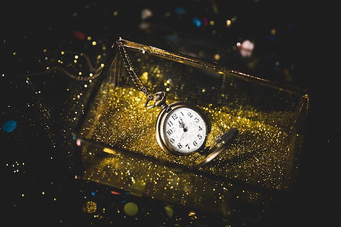 pocket-watch-box-with-sequins copy 2