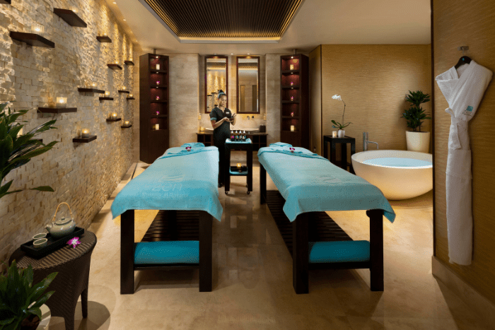 2(1) Beach Rotana Spa