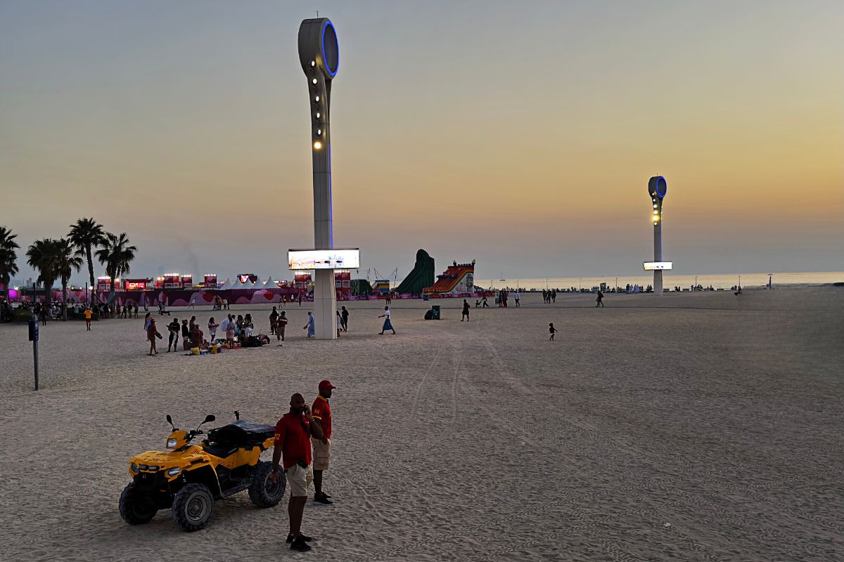 New Night Beaches in Dubai