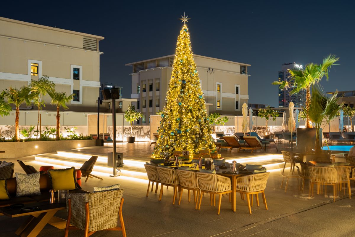 Zabeel House The Greens Onyx festive