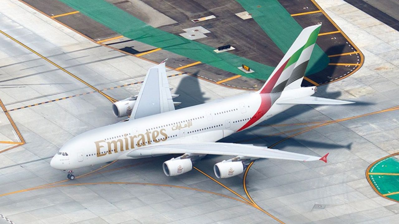 emirates airplane
