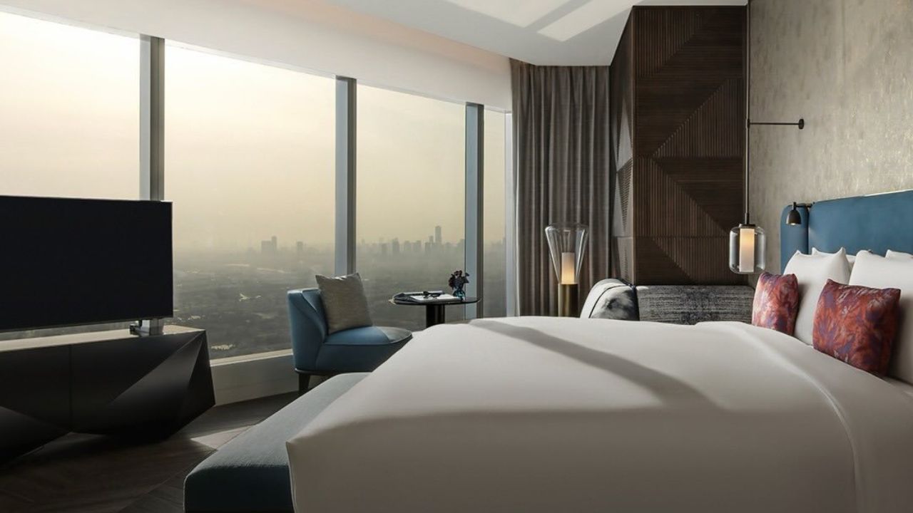 Image of a bed in a hotel room