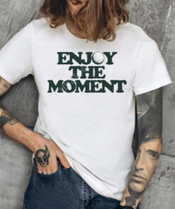 Uptop golf enjoy the moment Tshirt