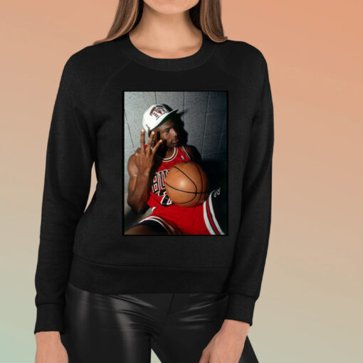Michael Jordan 3 Championships Rings Basketball Fan TShirt