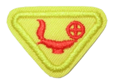 Gelbes Abzeichen mit rotem lachendem Wurm und Ball – Zentrallager, Lagerverwaltung, Logistik, Versandzentrum, Lagerlogistik, Versandabwicklung, ADVENT-Verlag.