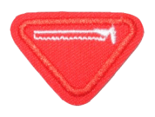 Zentrallager Patch mit Aufnäher, rotes Stoffpatch mit Nähte, ideal für Kleidung und Rucksack.