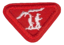 Eingefasstes rotes Wappen mit weißen Symbolen, repräsentiert Zentrallager-Logistik und Lagerverwaltung.