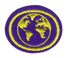 Erkennbares Patch mit Weltkarte, gelber und lila Stickerei, symbolisiert Globalität und weltweite Verfügbarkeit im Zentrallager.