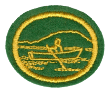 Rosenholz-Emblem mit Seefahrt-Motiv, gesticktes Abzeichen für maritime Aktivitäten, im grünen und goldenen Design, geeignet für Uniformen und Kleidung, symbolisiert Seefahrer-Patriotismus und Marine.