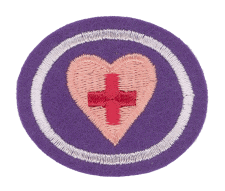 Zentrallager, medizinisches Notfallpatch mit Herz und rotem Kreuz, für Erste-Hilfe-Kits und medizinische Ausrüstung, symbolisiert Gesundheit, Pflege und Rettungsdienste.