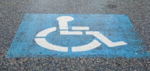 חידוש תו נכה לרכב עם זכויות