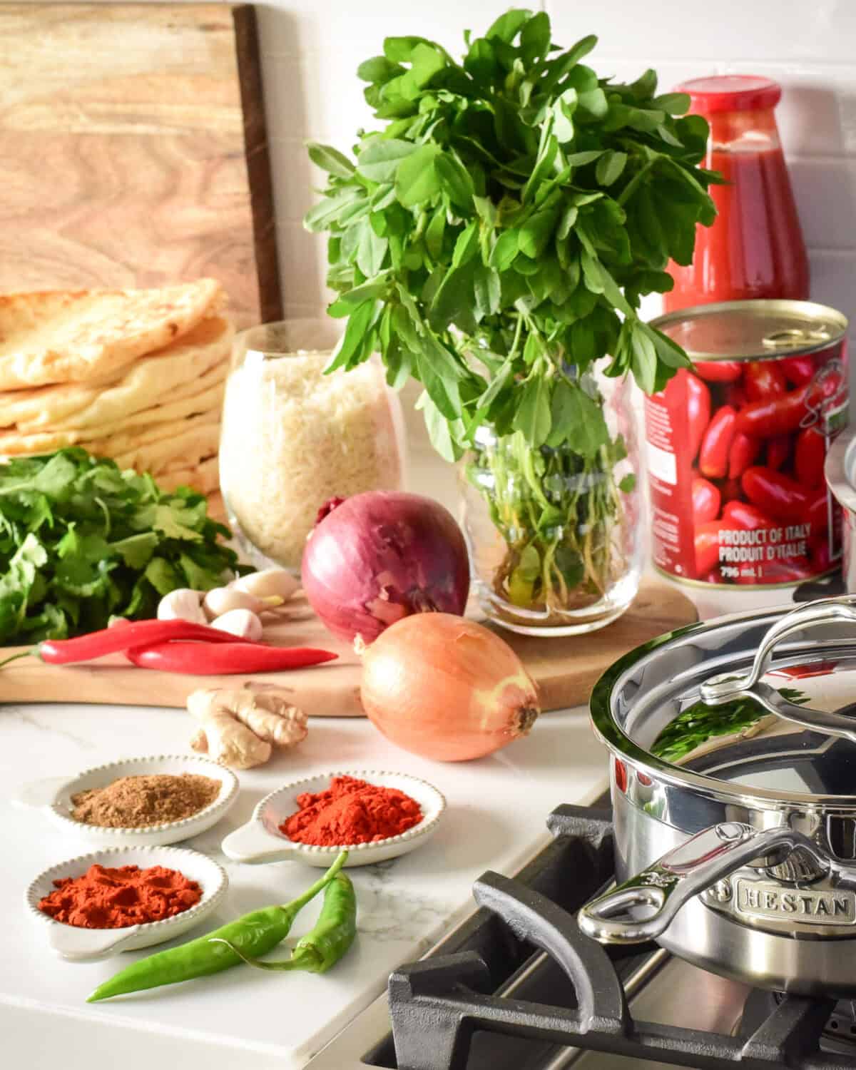 Chicken tikka sauce ingredients.