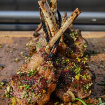 A stack of Grilled Lamb Chops with Board Sauce.