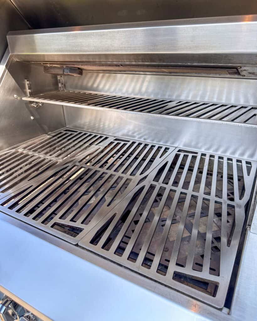 How to clean gas grill inside and make it look shiny.