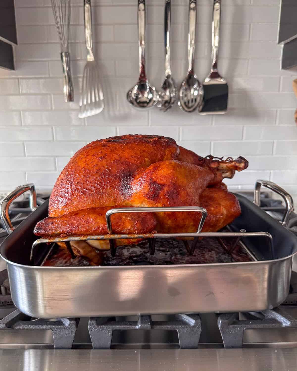 Once the turkey is cooked, remove it from the oven and let it rest for 20 minutes before carving.
