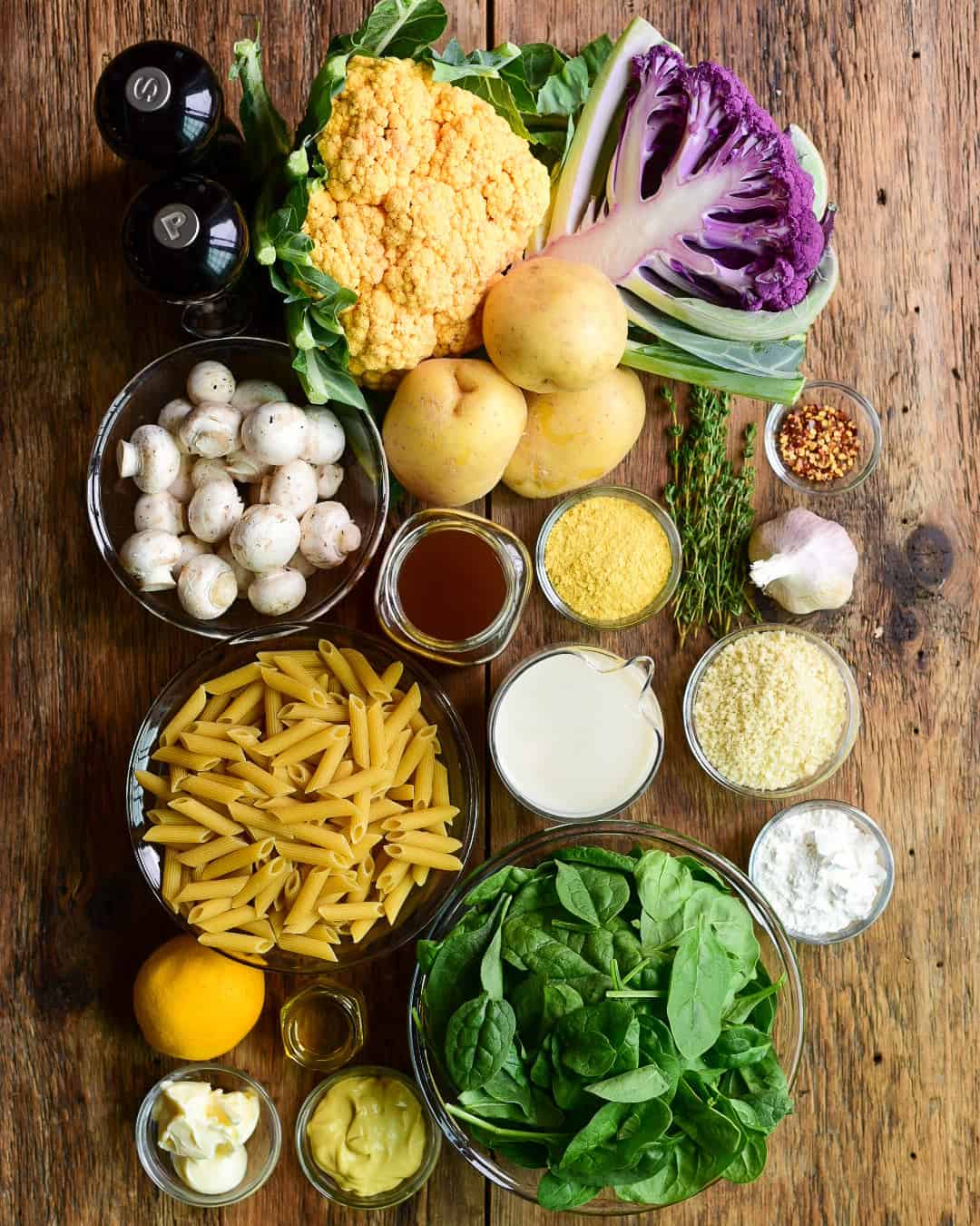 Ingredients for a Vegan Cauliflower Pasta Bake.