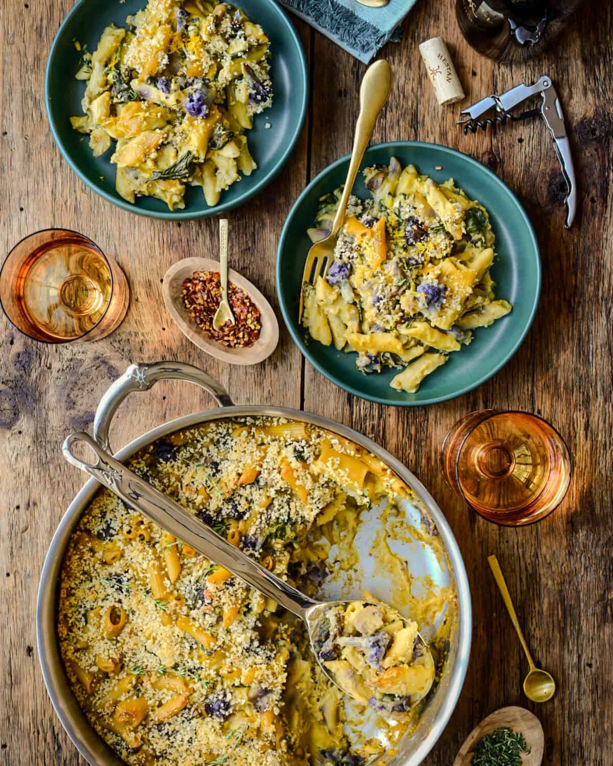 Divide the pasta between bowls, sprinkle with lemon zest and serve hot. Enjoy!