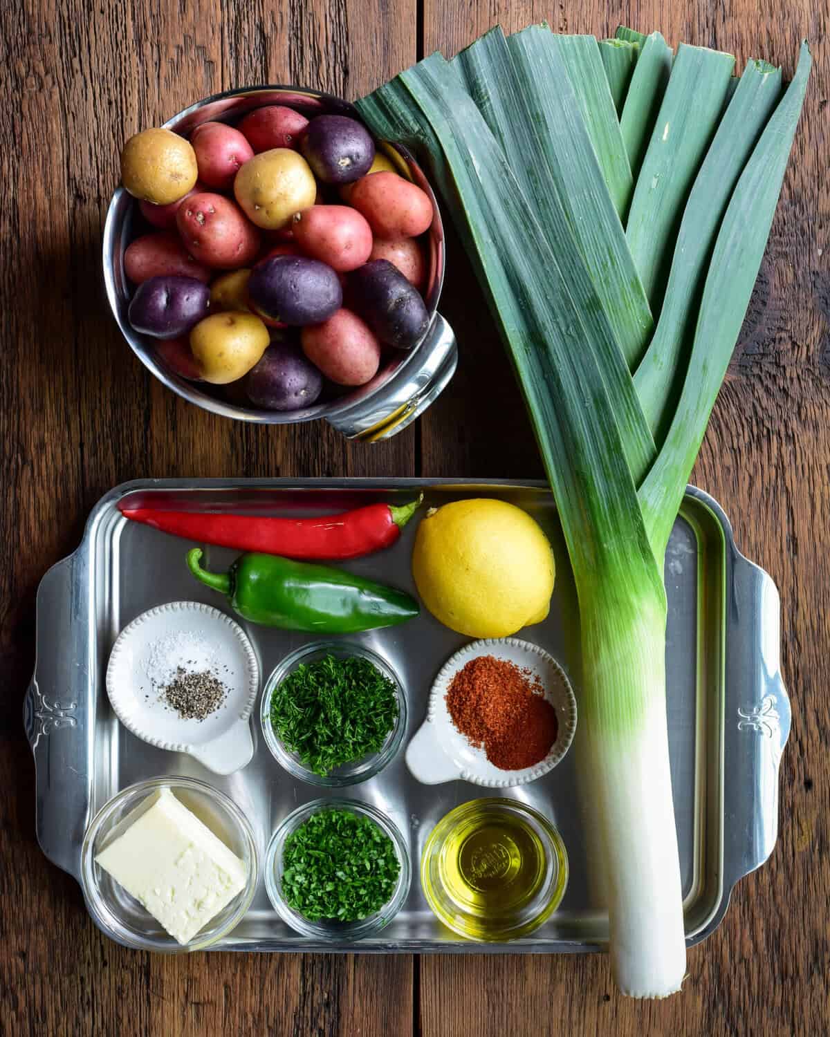 Ingredients for a potato salad with leeks recipe.