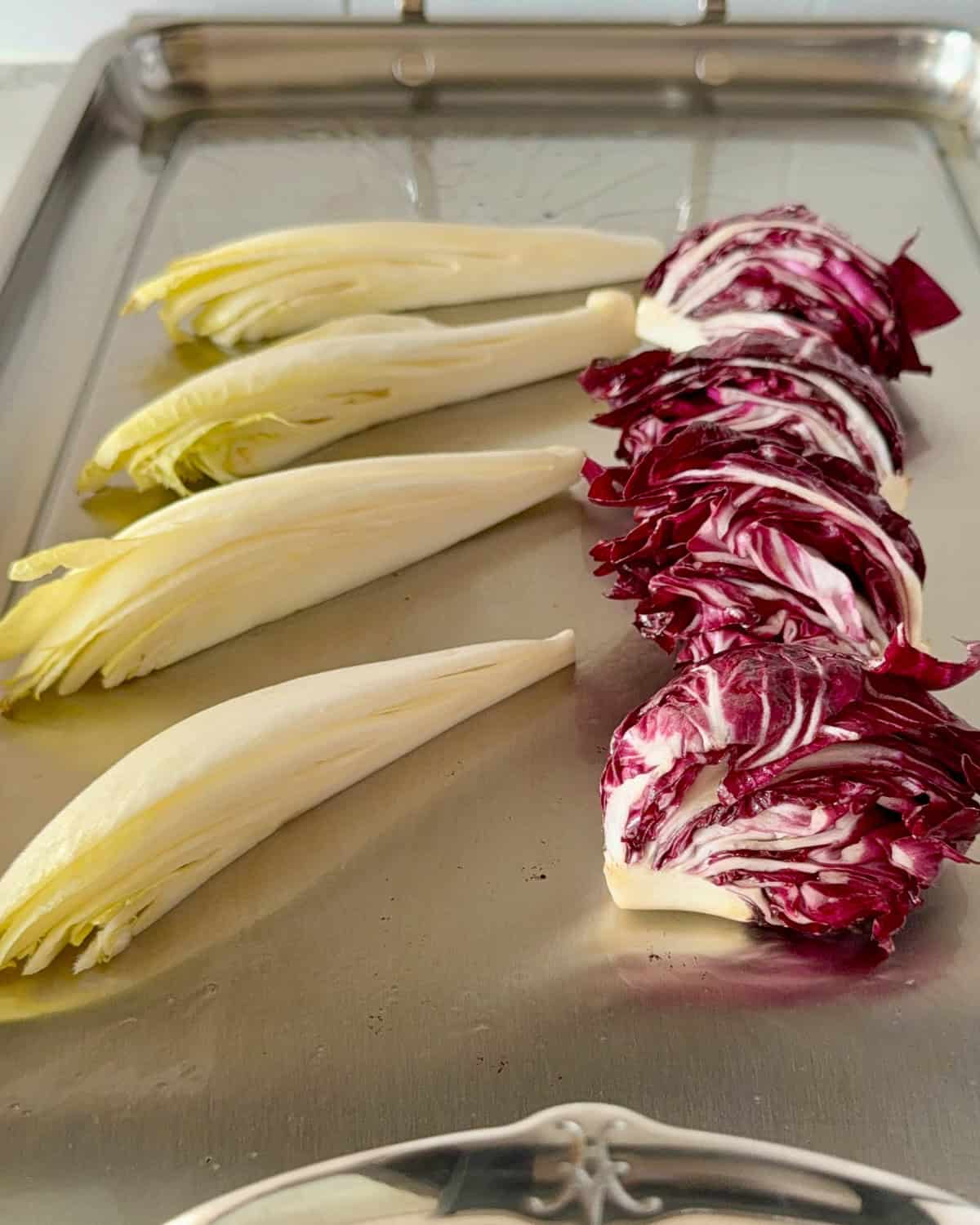 Place the radicchio and endive on a lightly oiled griddle.