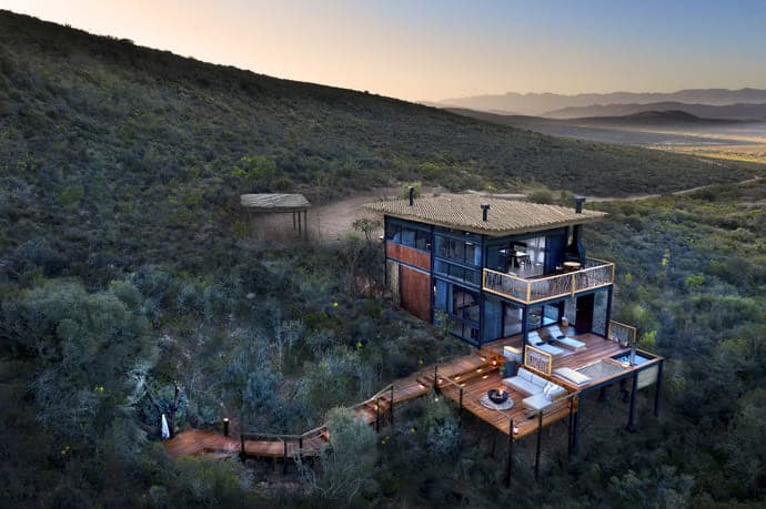 A Peaceful and Contemplative Escape Away from City Life