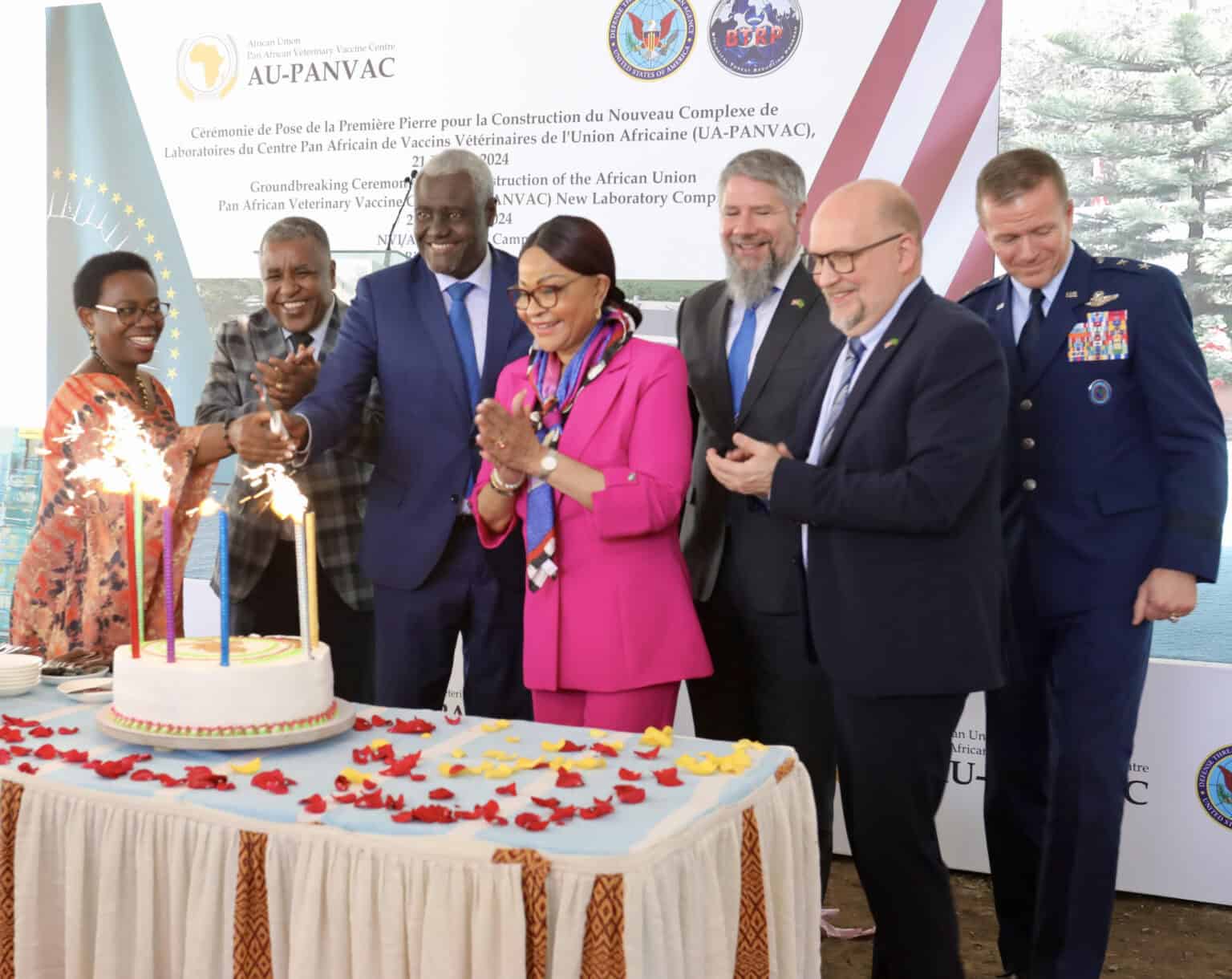U.S. Defense Agency partners with African Union at veterinary vaccine center in Ethiopia.