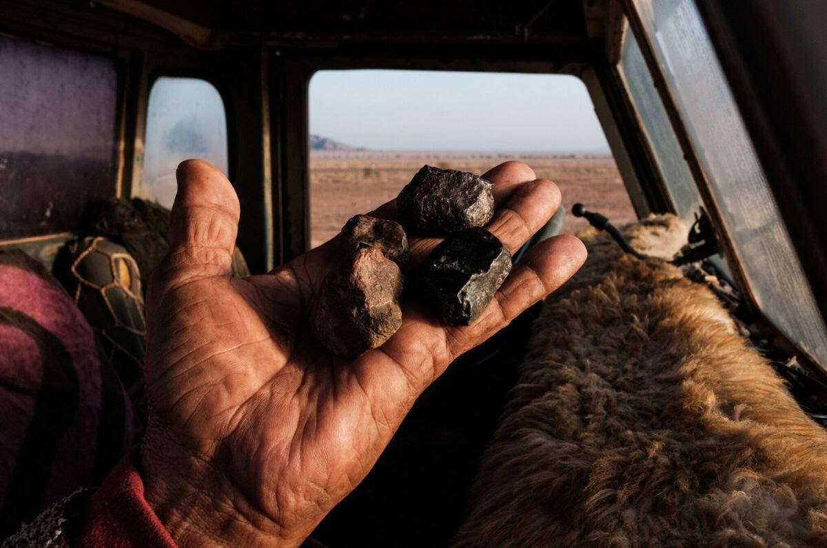 Mauritania’s Nomads Turn Meteorite Hunting into a Thriving Industry