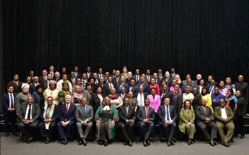 Diverse business leaders gather for Africa's economic growth event.