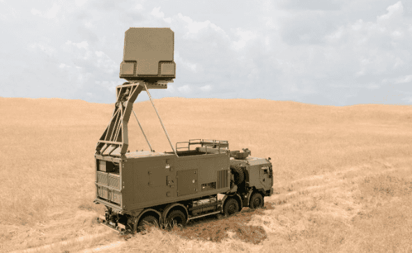 Mobile Thales GM400α radar system for air defense in desert terrain.