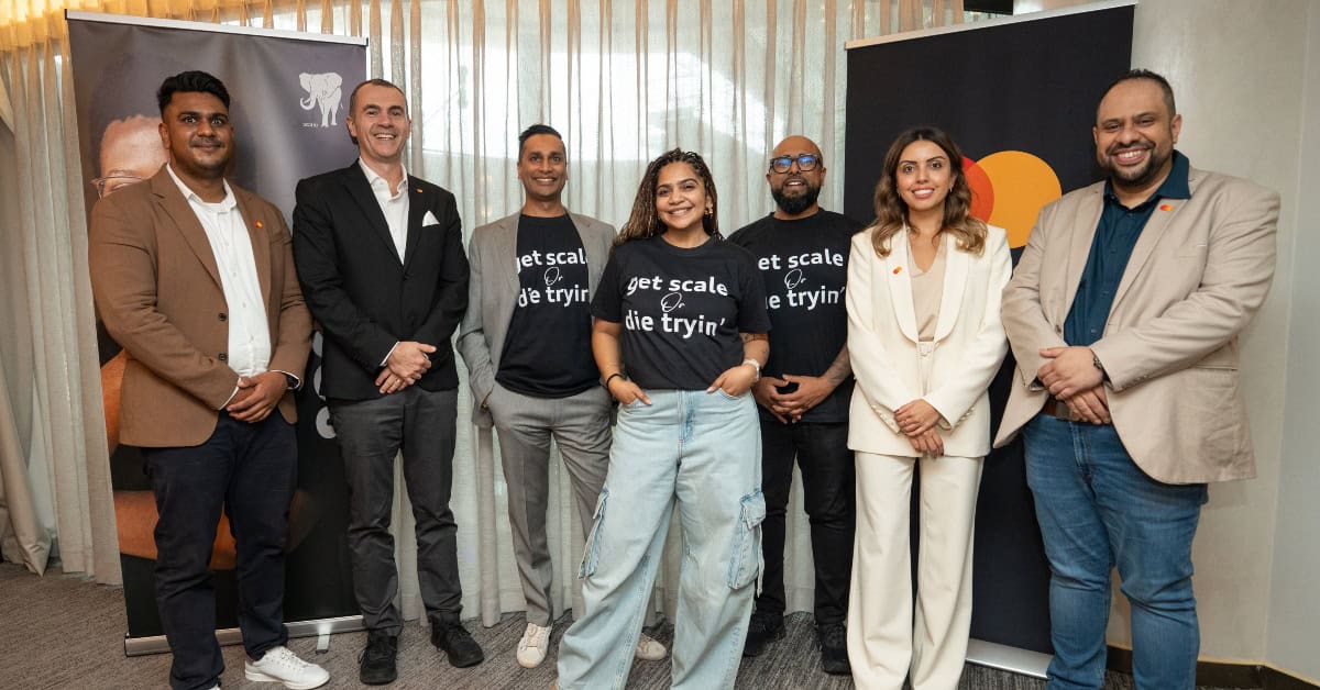 Fintech team collaborating with Mastercard on card issuance solutions.