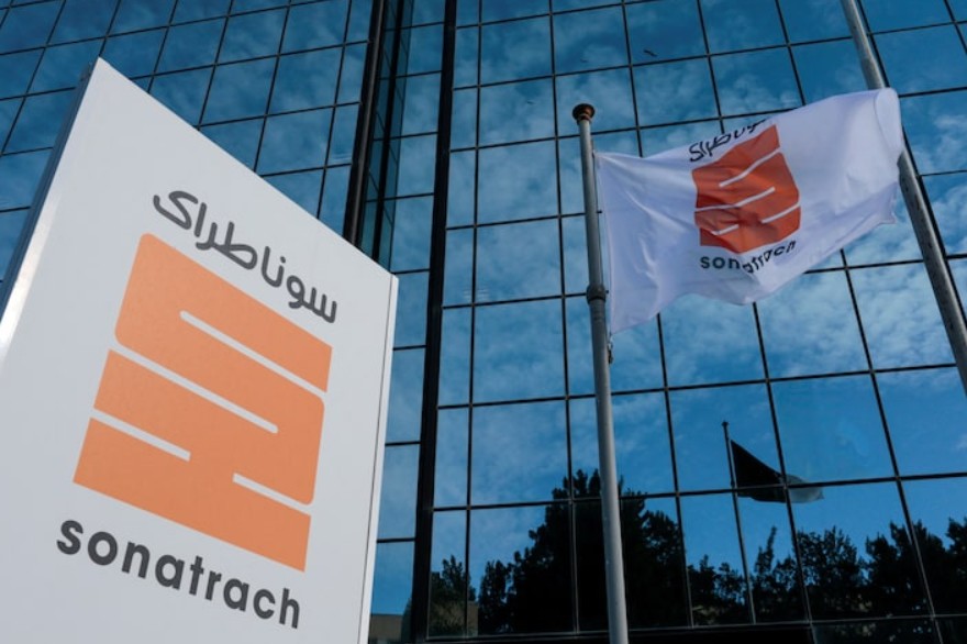 Algeria opens bidding for new oil and gas blocks