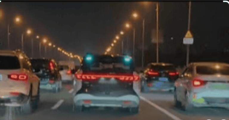 Robotaxis Halt Mid-Road in China After System Malfunction