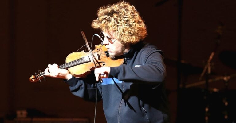 Canadian fiddler files lawsuit against Google for false AI sexual allegation