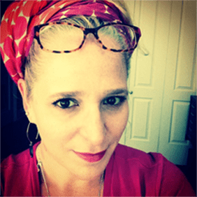 Rochelle Weiner Carr headshot.