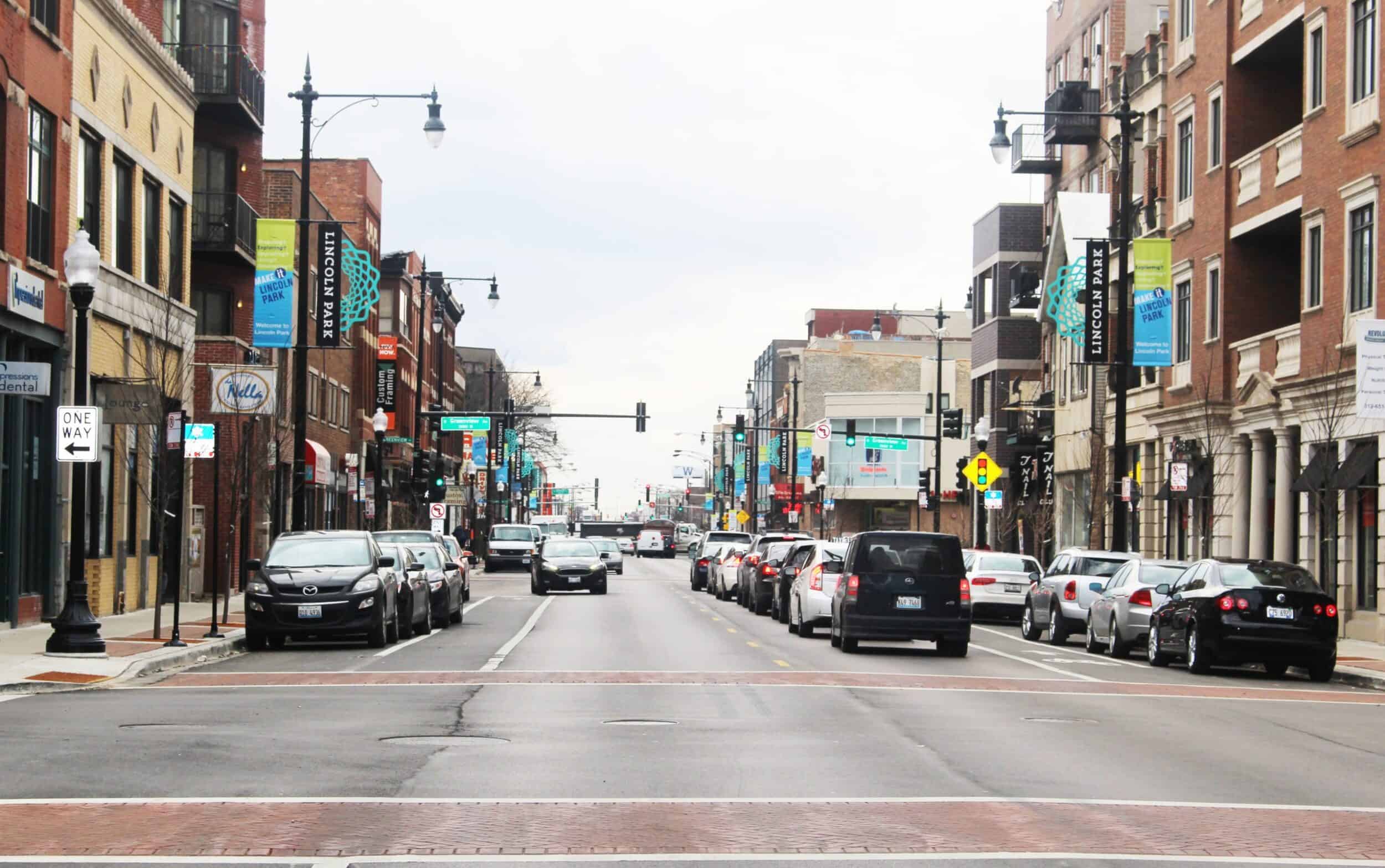 Fullerton Avenue in Chicago featuring street pole banner signage.
